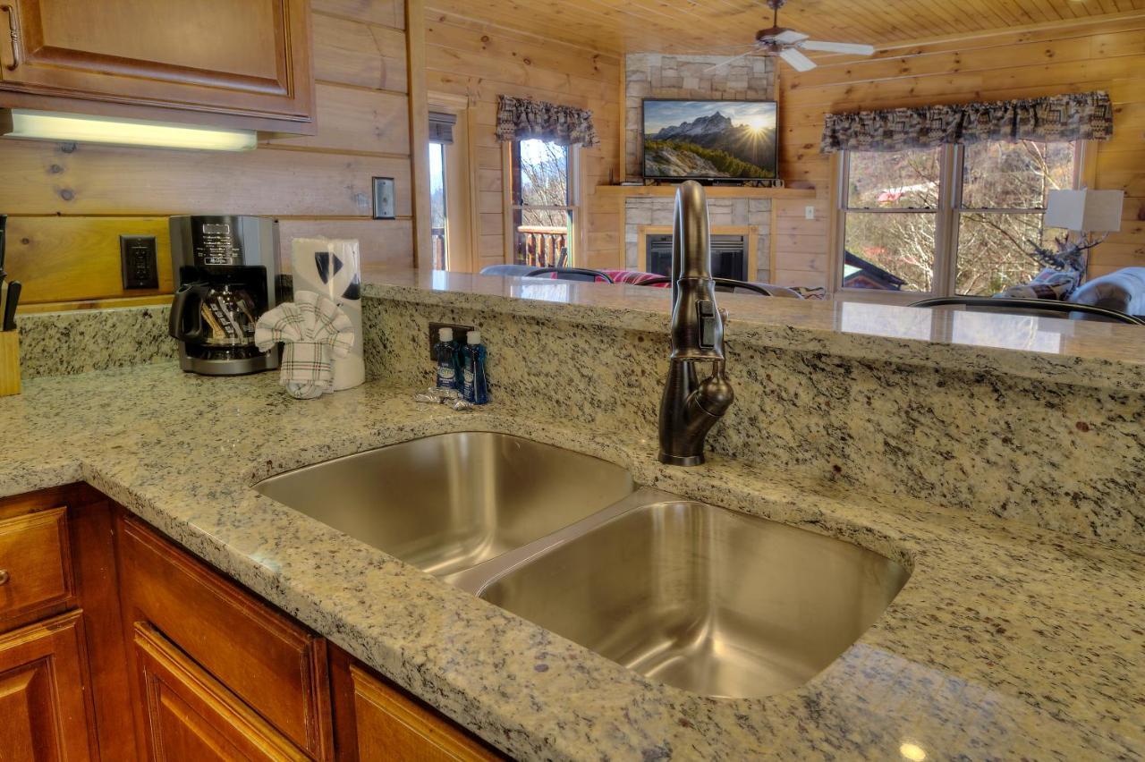 Smoky Mountain Views Villa Гетлинбург Екстериор снимка